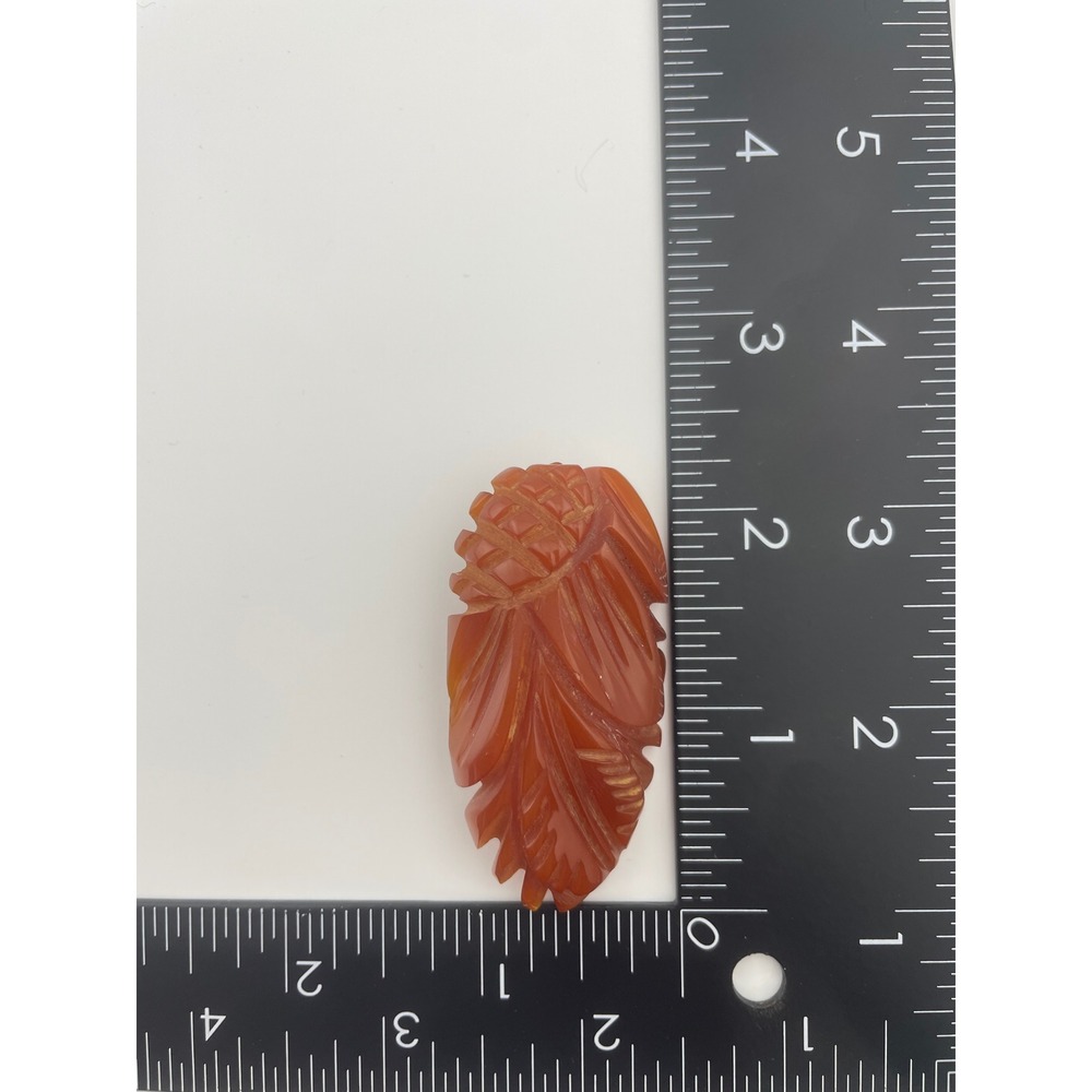 Vintage Art Deco Carved Bakelite Leaf dress clip light brown caramel 30s 40s 2" - Picture 7 of 7